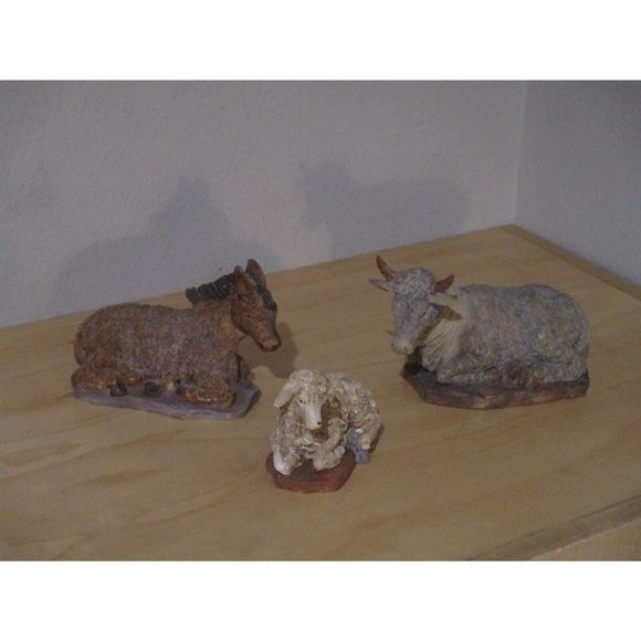 Dickson's Nativity Replacement Set of 3 Animals Pre Owned Good Condition - Picture 1 of 5